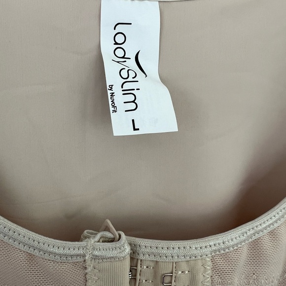 Lady Slim by Nuvofit size L shapewear in beige. 87%nylon, 13%spandex hook&eye - Picture 8 of 8